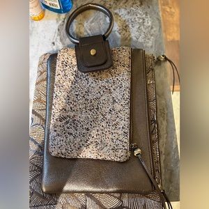 HOBO Sable triple pouch like new